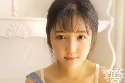 梦见死去很久的奶奶下葬