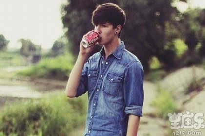 六爻占卜如何看婚姻