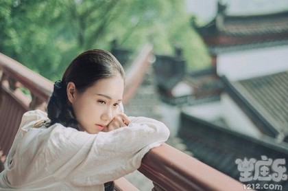 女儿梦见活着的爸爸病重
