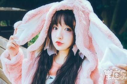 梦见我帮别人拔鸡毛